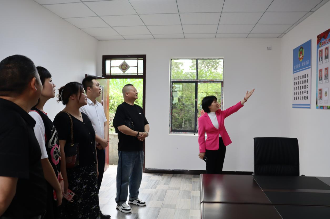 履职“田间地头”助力乡村振兴 | 双清区乡村振兴委员工作室（实践基地）揭牌成立(图2)