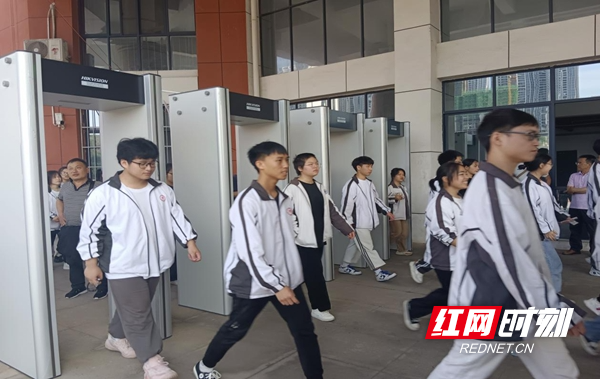 图片25.jpg