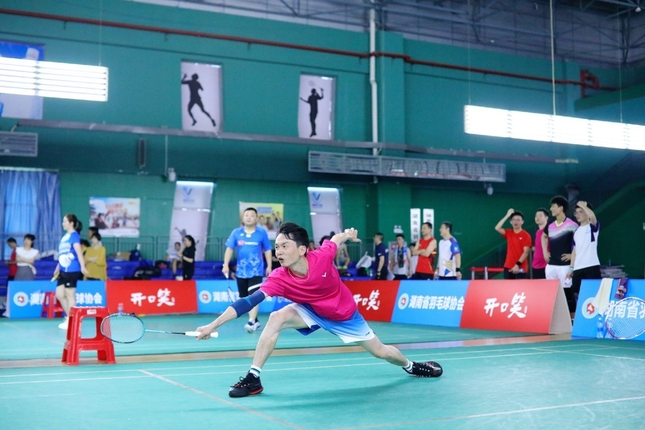 羽毛球004.jpg 羽毛球004.jpg