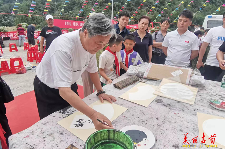 代代携手，书画传承——双塘街道汇祥村获关心下一代书画培训基地3.png