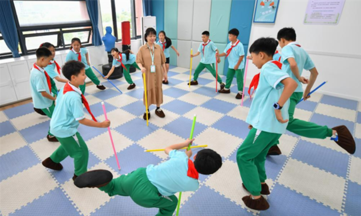 Primary School in Changsha Develops Various Activities to Care for Students