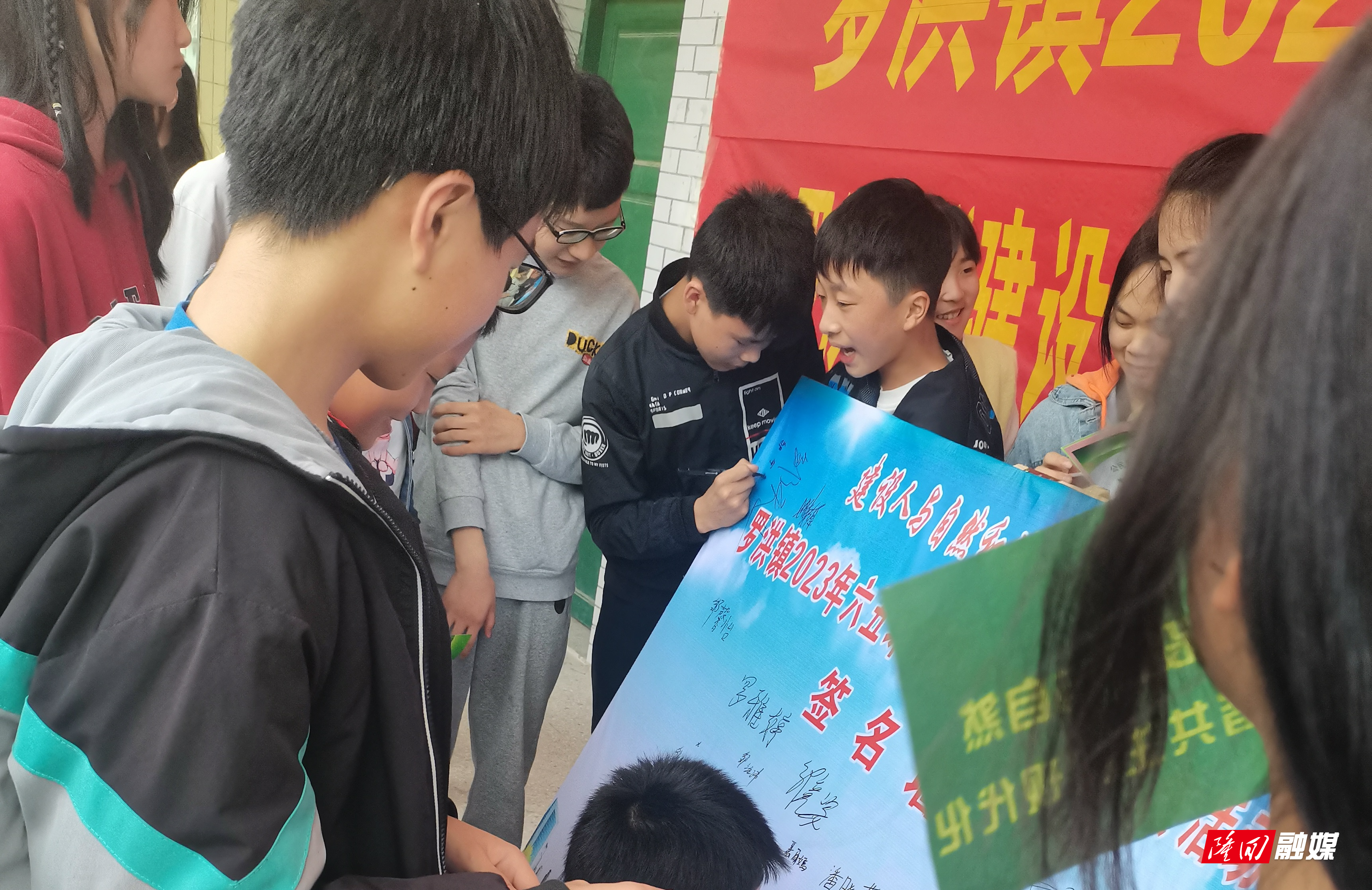 环境2.jpg