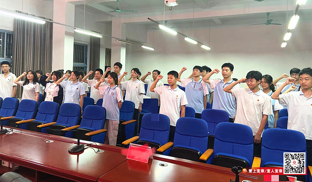 十三中放团_副本.jpg