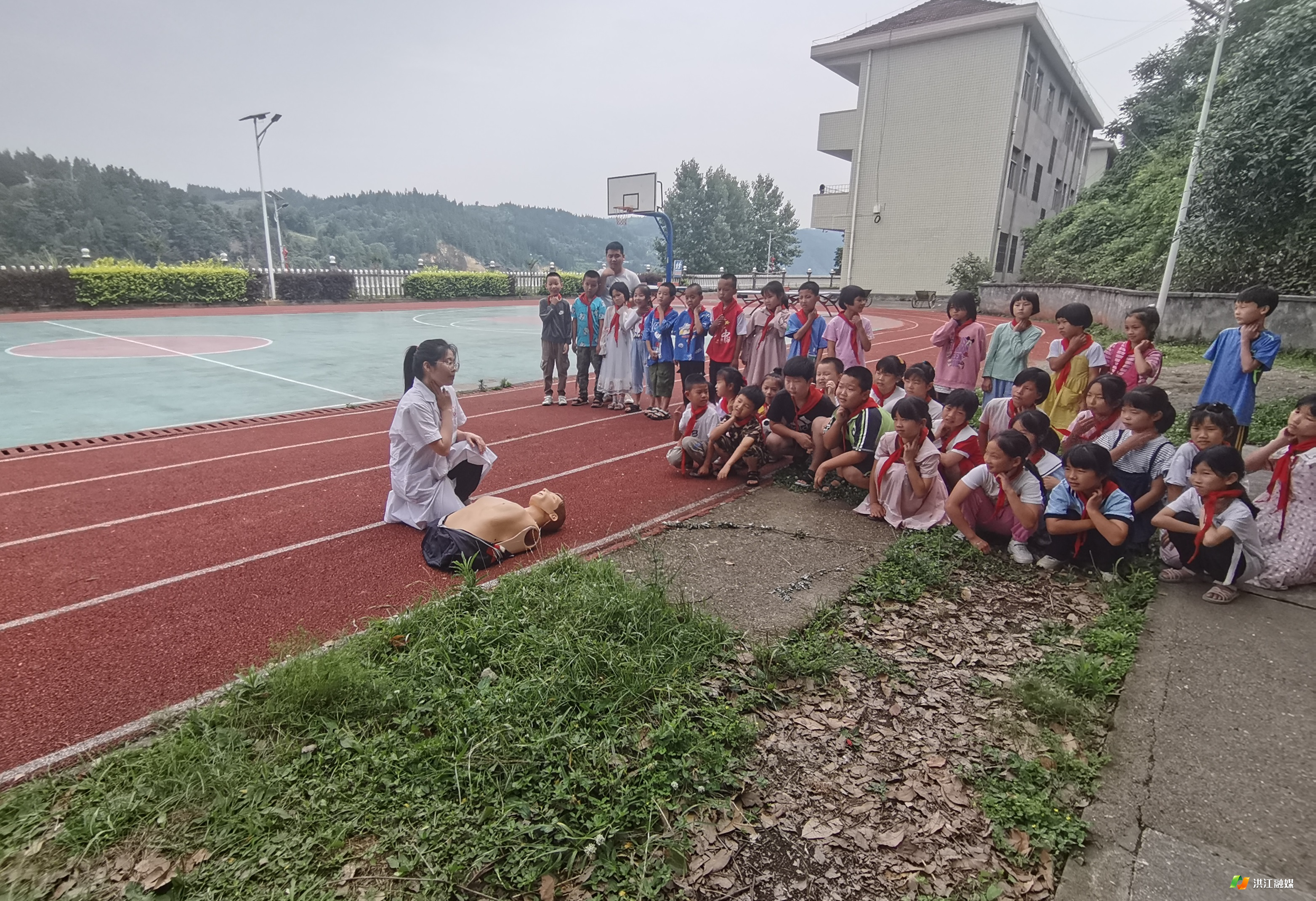 防溺水自救3.jpg 防溺水自救3.jpg