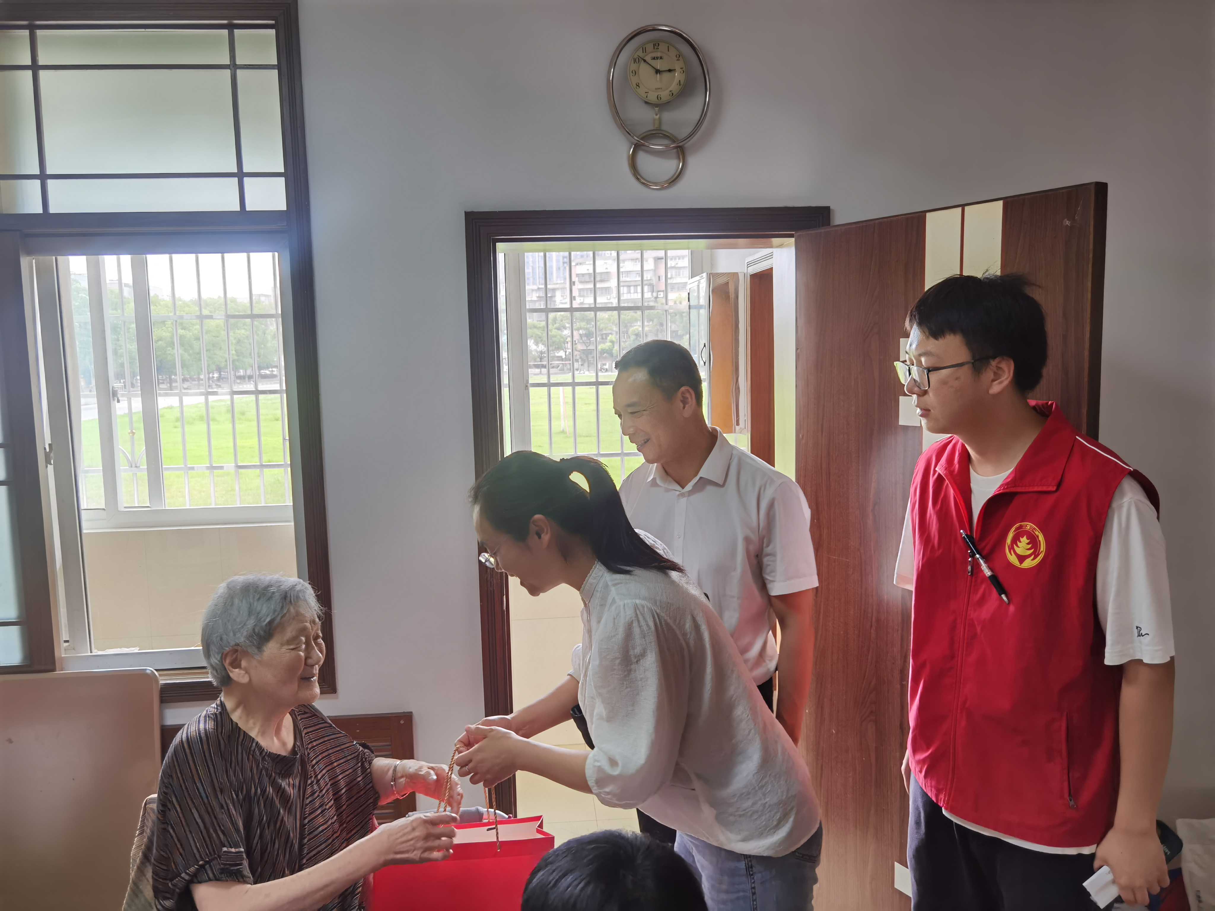 68c32ff833d48899d0a507d9bea9a20.jpg