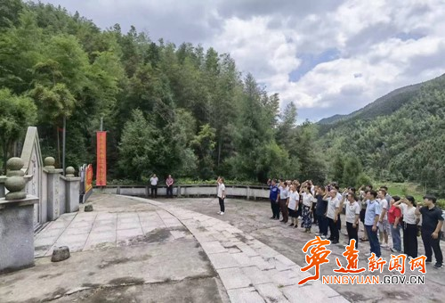 宁远县委办赴祁阳、金洞开展主题党日活动_副本500.jpg