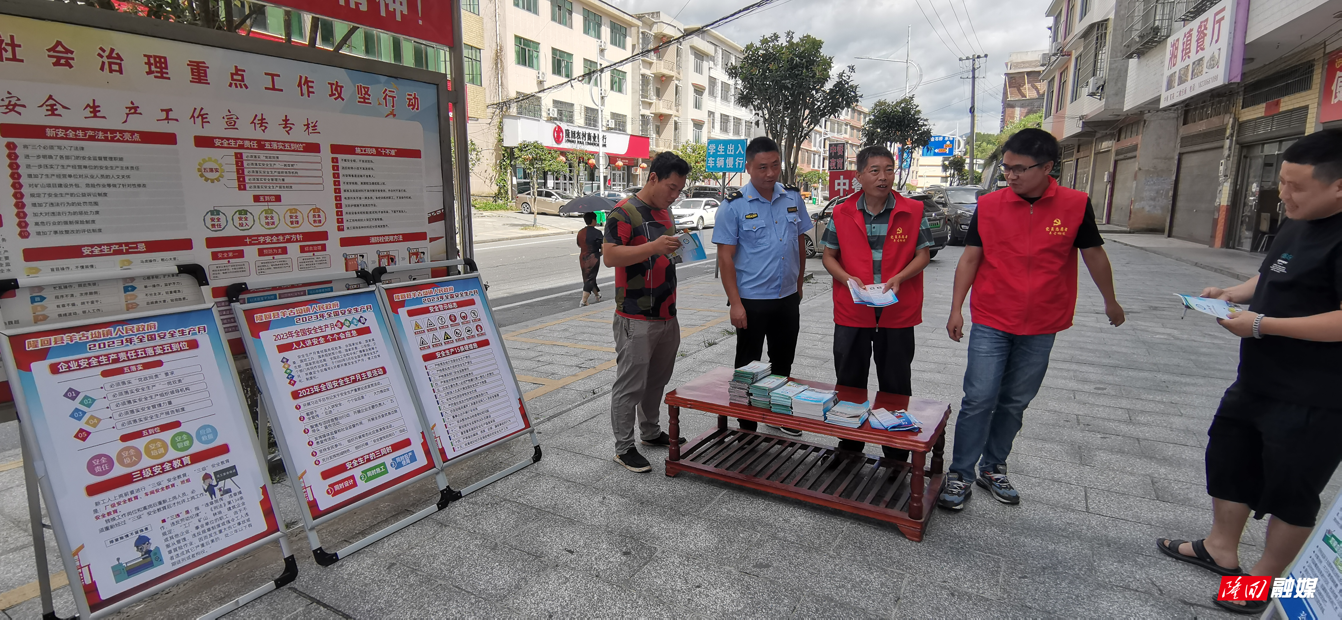 9c51899e260afe0b0dd0b3da3d999c3.jpg 9c51899e260afe0b0dd0b3da3d999c3.jpg