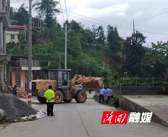 1234165445.jpg 1234165445.jpg