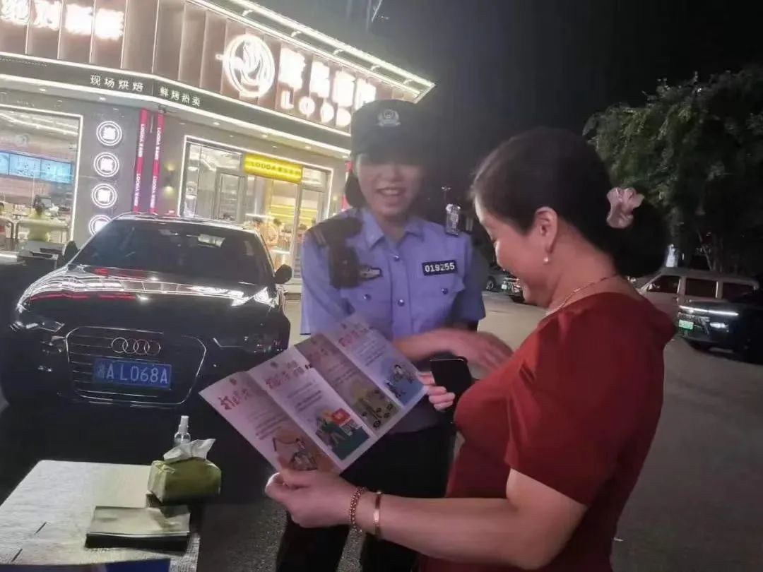 813946778.jpg 813946778.jpg