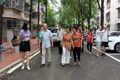 红花坡社区：党建聚合力 交流促提升