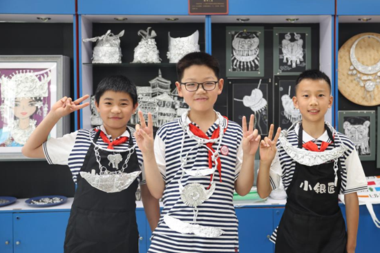 Miao Silver Forging Skill Taught in Changsha Primary School