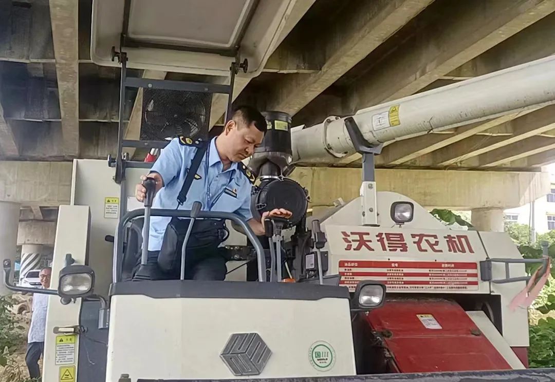 武冈市扎实开展2023年度农机送检下乡工作(图1)