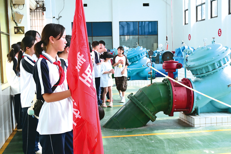 04、05版民生深读-7.jpg