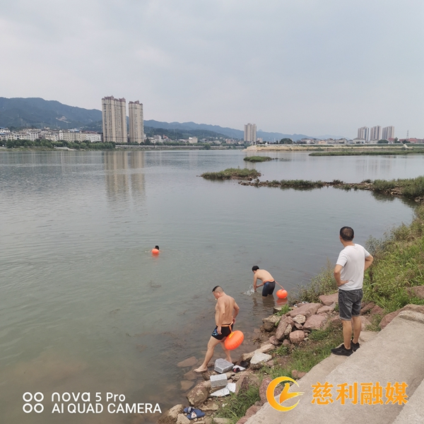 bc7fa1667e196e39d6a1fff9a4c2db8_副本.jpg