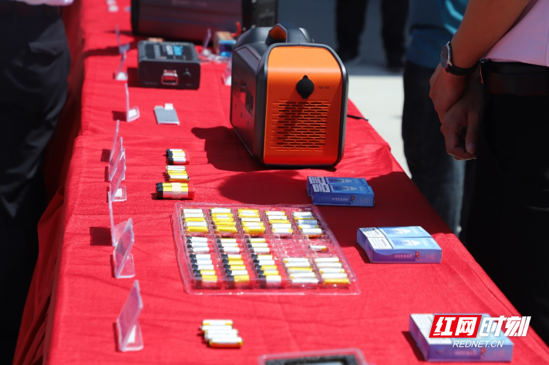 图片2.png 图片2.png