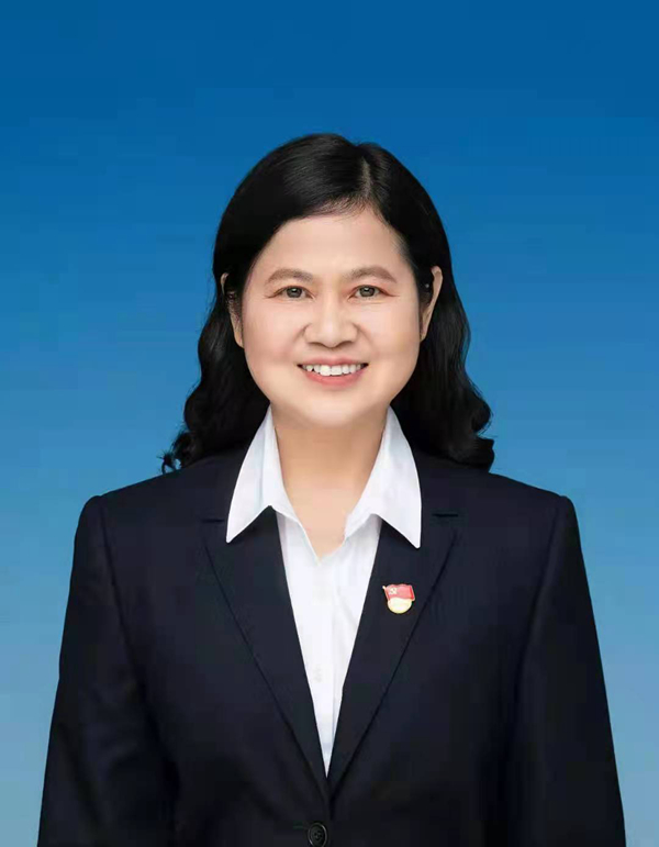 作者个人照_副本.jpg