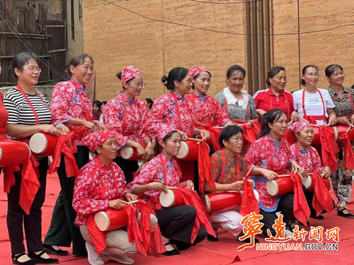 宁远：乡村振兴结硕果 深山土楼展新貌_副本500.jpg