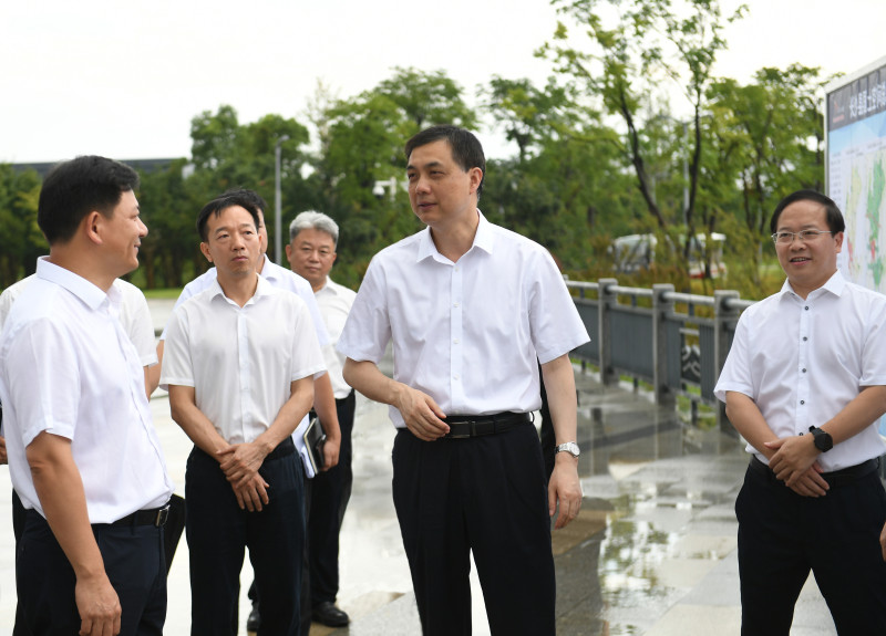 周海兵调研长沙航空枢纽周边城市交通规划建设工作。长沙晚报全媒体记者 郭雨滴 摄