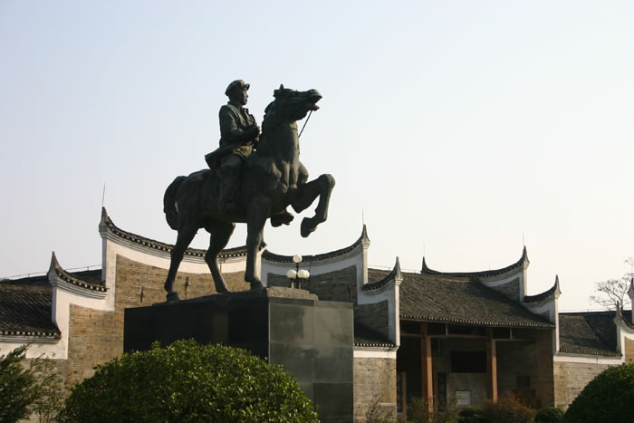 銅像.png