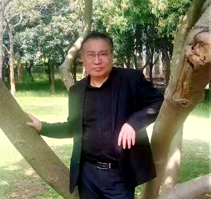 张泽雄_副本.jpg