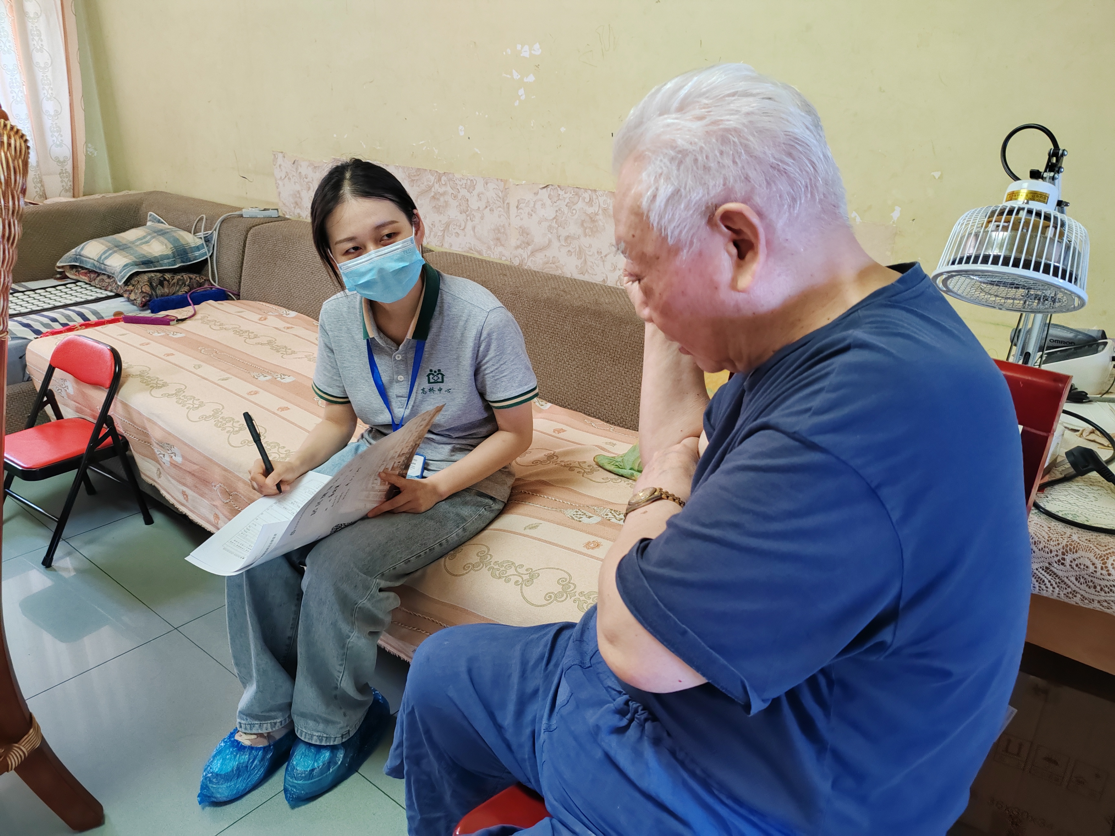 重点人群上门随访体检 西子团队 (4).jpg