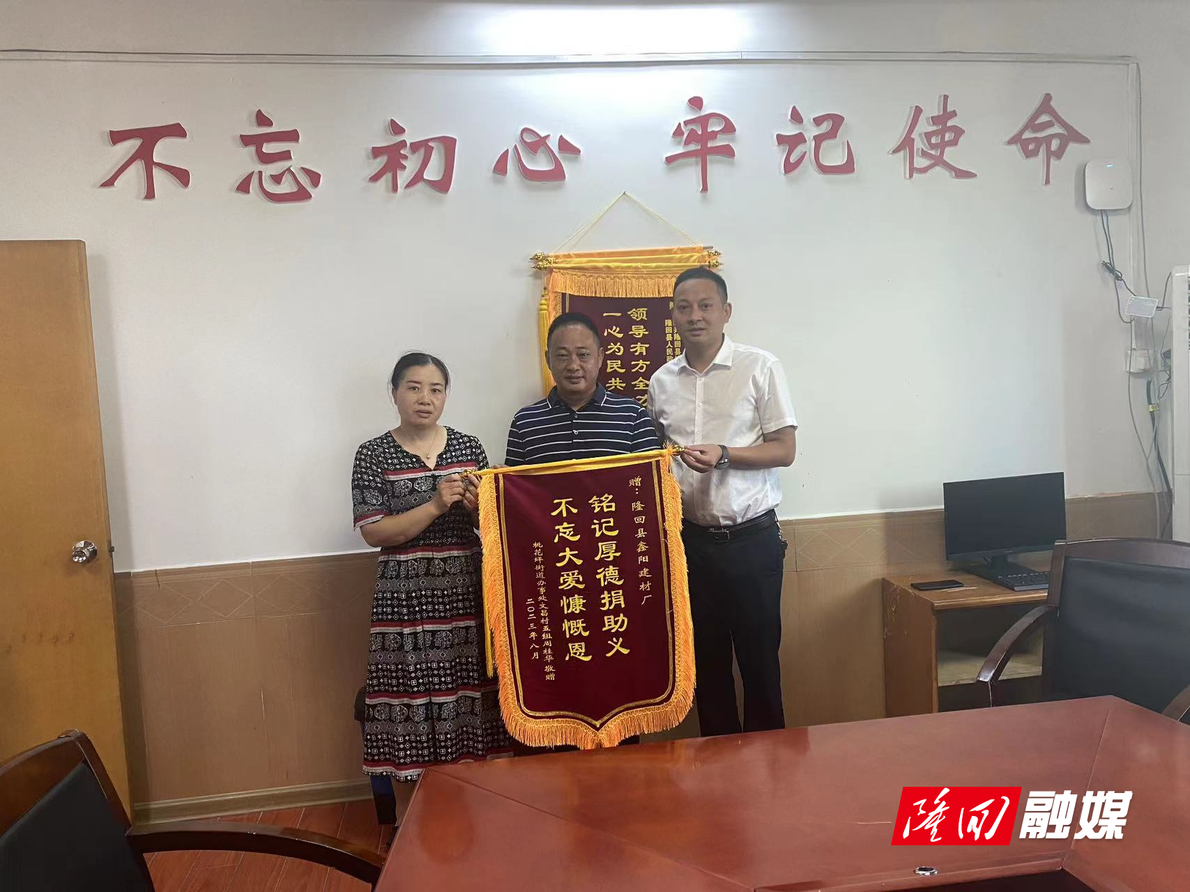 ccc485abf548c92d34c51d7c81422d6.jpg