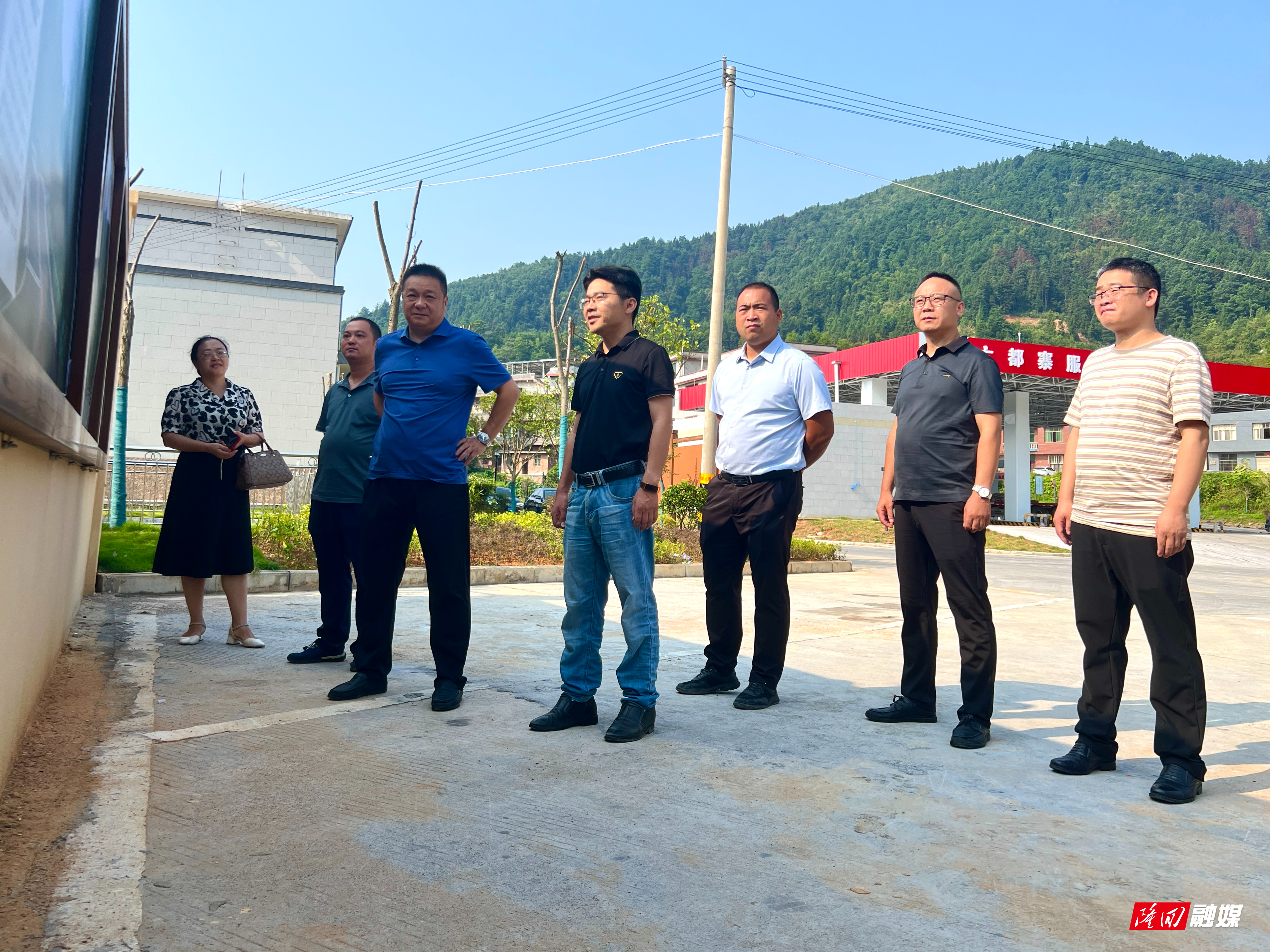 刘咏波调研“四好农村路”全国示范县创建工作(图1)