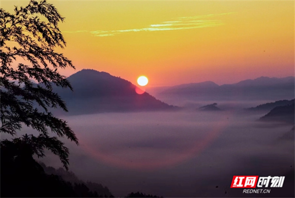 黄河村日出（周怀松摄）.jpg