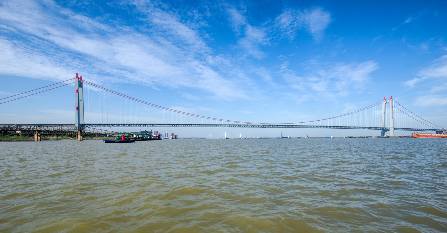 Hangzhou-Ruili Expressway Dongting Lake Bridge(2021 China Construction Engineering Luban Prize)