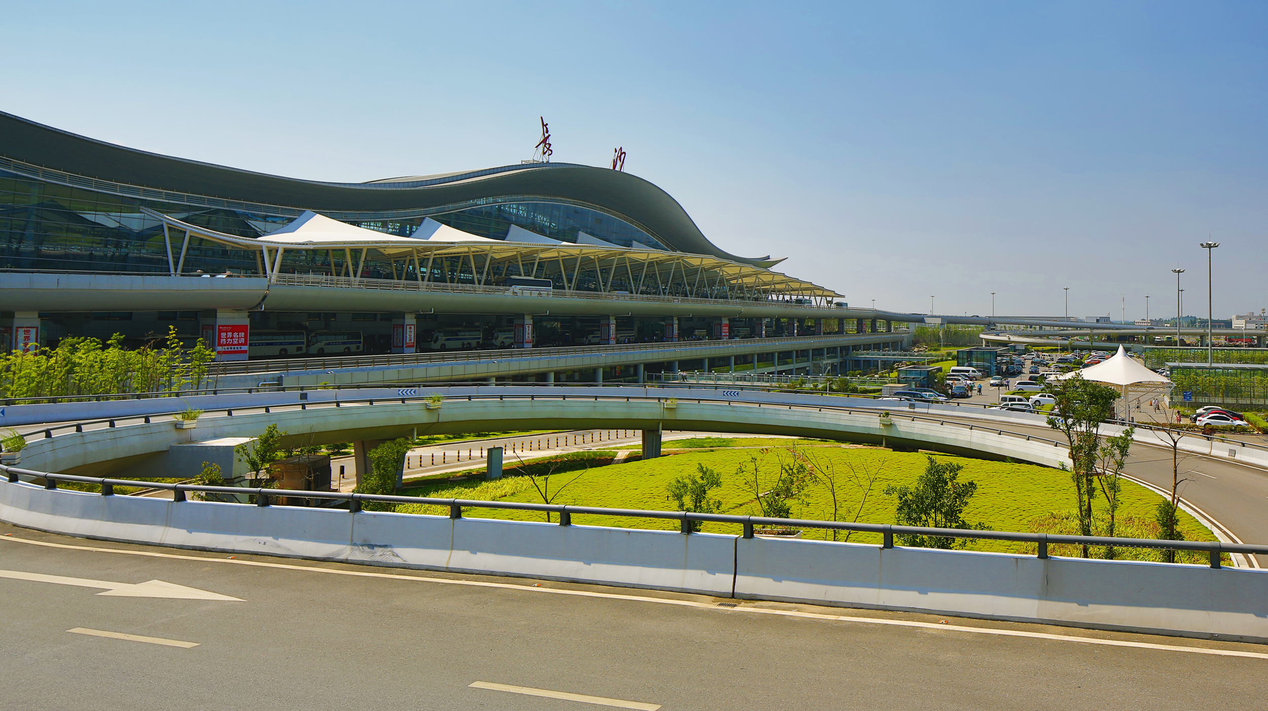 New Terminal and Viaduct of Changsha Huanghua International Airport(Six Luban Prizes in 2012-2013)