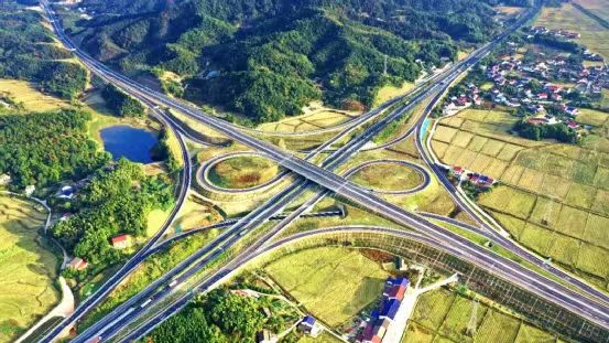 Pingjiang–Yiyang Expressway BOT+EPC Project