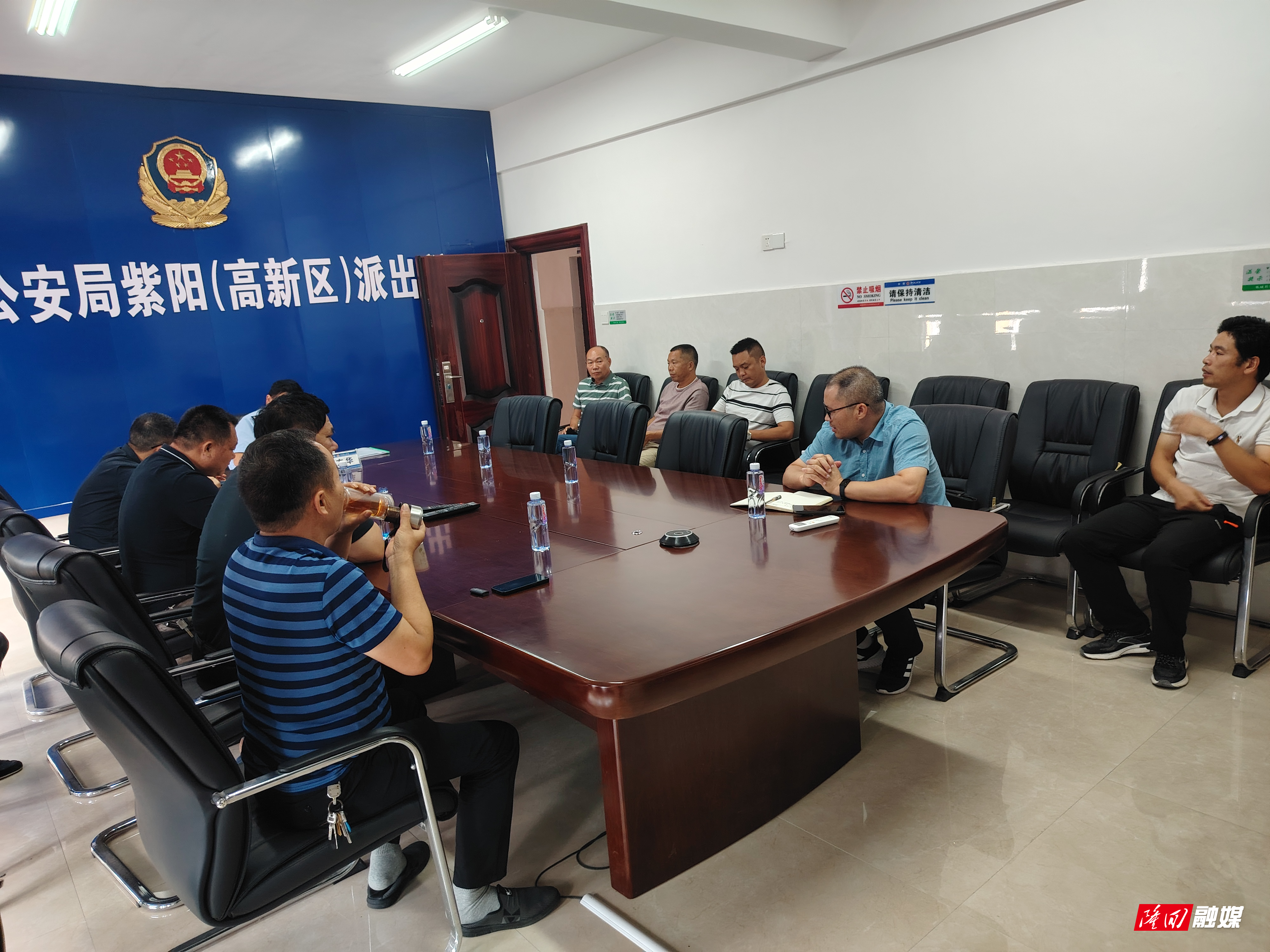 8.30日隆回高新区召开禁毒工作调度会议.jpg 8.30日隆回高新区召开禁毒工作调度会议.jpg