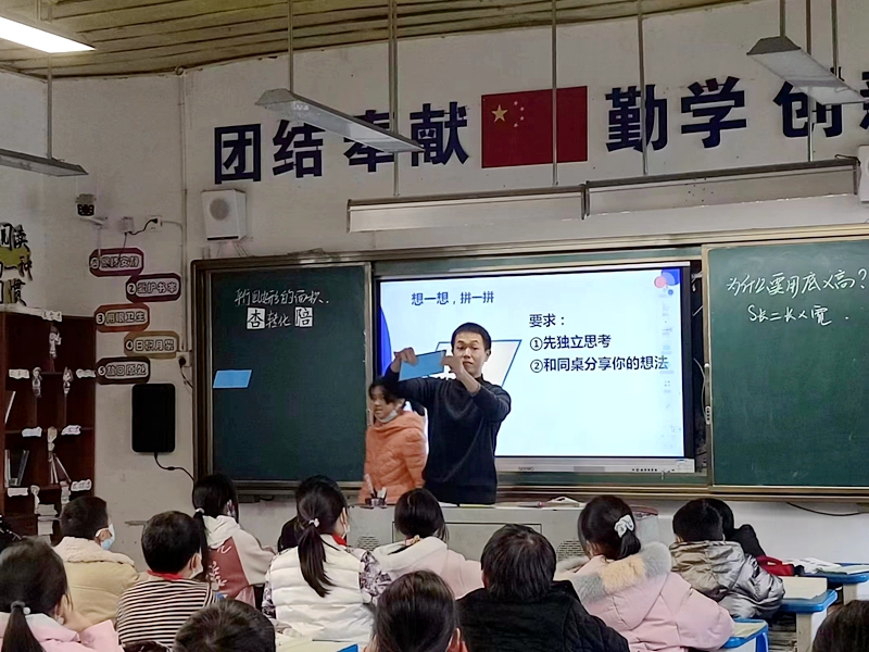 梁镇峰：“青”尽全力+擦亮青春底色+(2).jpg