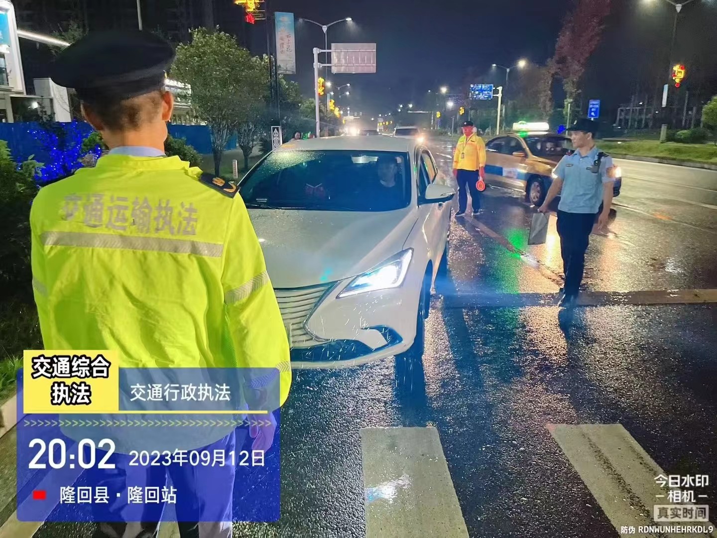 隆回县交通运输综合行政执法大队开展“打非治违”出租汽车市场专项整治行动(图2)
