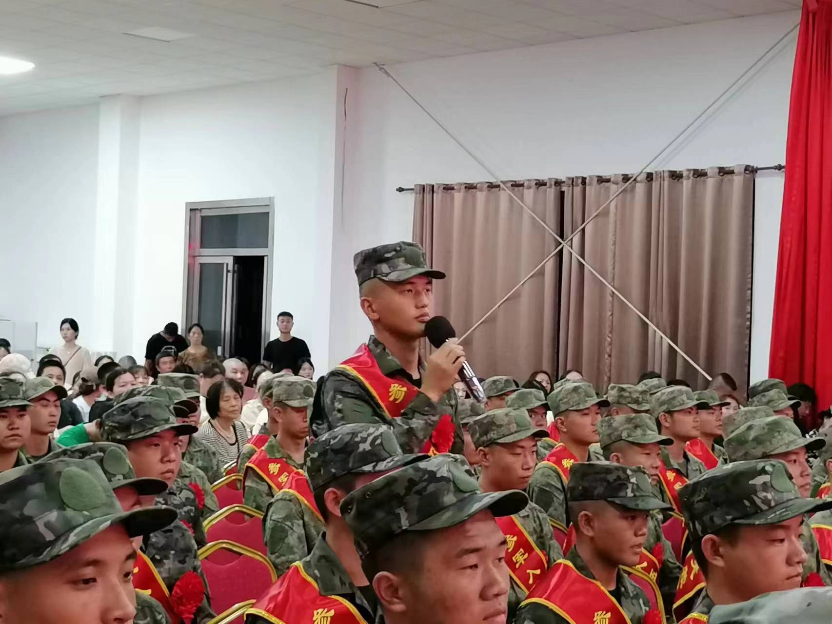 新兵提问.jpg