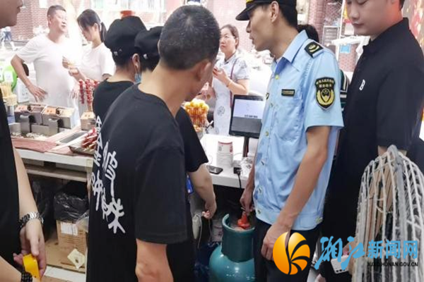 上门检查燃气安全工作.png 上门检查燃气安全工作.png