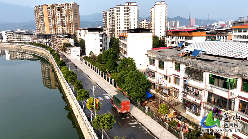 蓝山：多举措推动市容市貌焕新颜.jpg