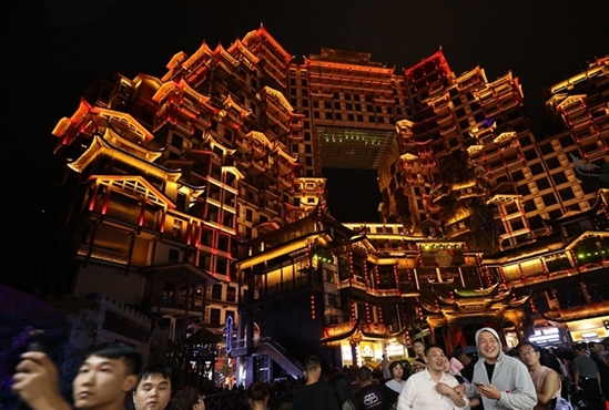 Nighttime Economy Booms in Zhangjiajie