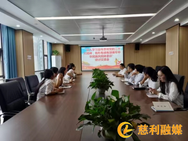 cb8cfb7798ee548cf344d15217fb56f.jpg