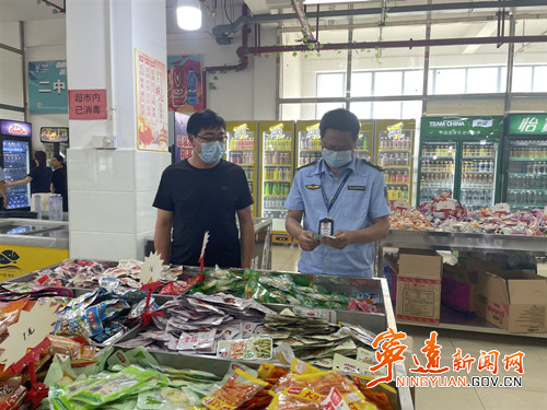 宁远：开展秋季“护苗”行动  守护校园食品安全_副本500.jpg