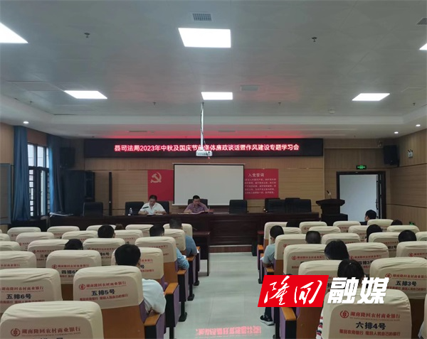 29534848b4efcb83e9a52da9de89939.jpg