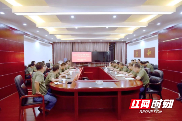 江麓集团团委举办”工艺、生产建言献策“吐槽大会”.jpg