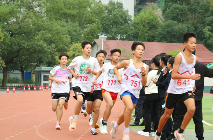76dba7cca05e41a580bea267bcc9fc8b_副本.png