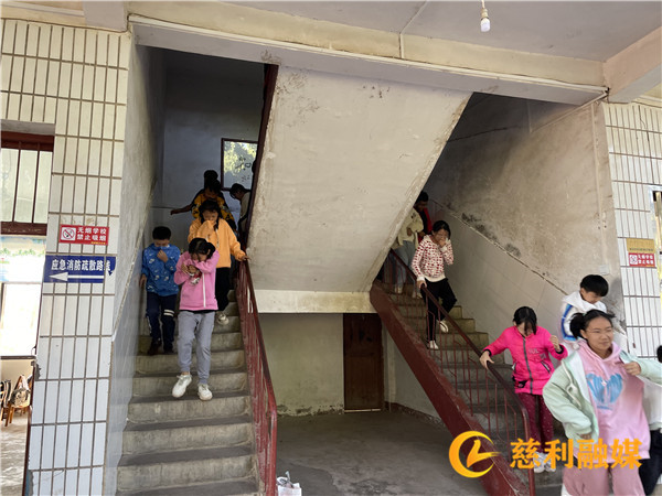 894b90d6fae87b034da26247bac27fc.jpg 894b90d6fae87b034da26247bac27fc.jpg