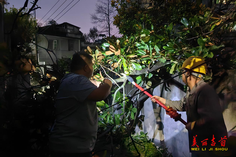 峒河街道光明社区：“三长”为民除隐患 应急排险我先行2.png