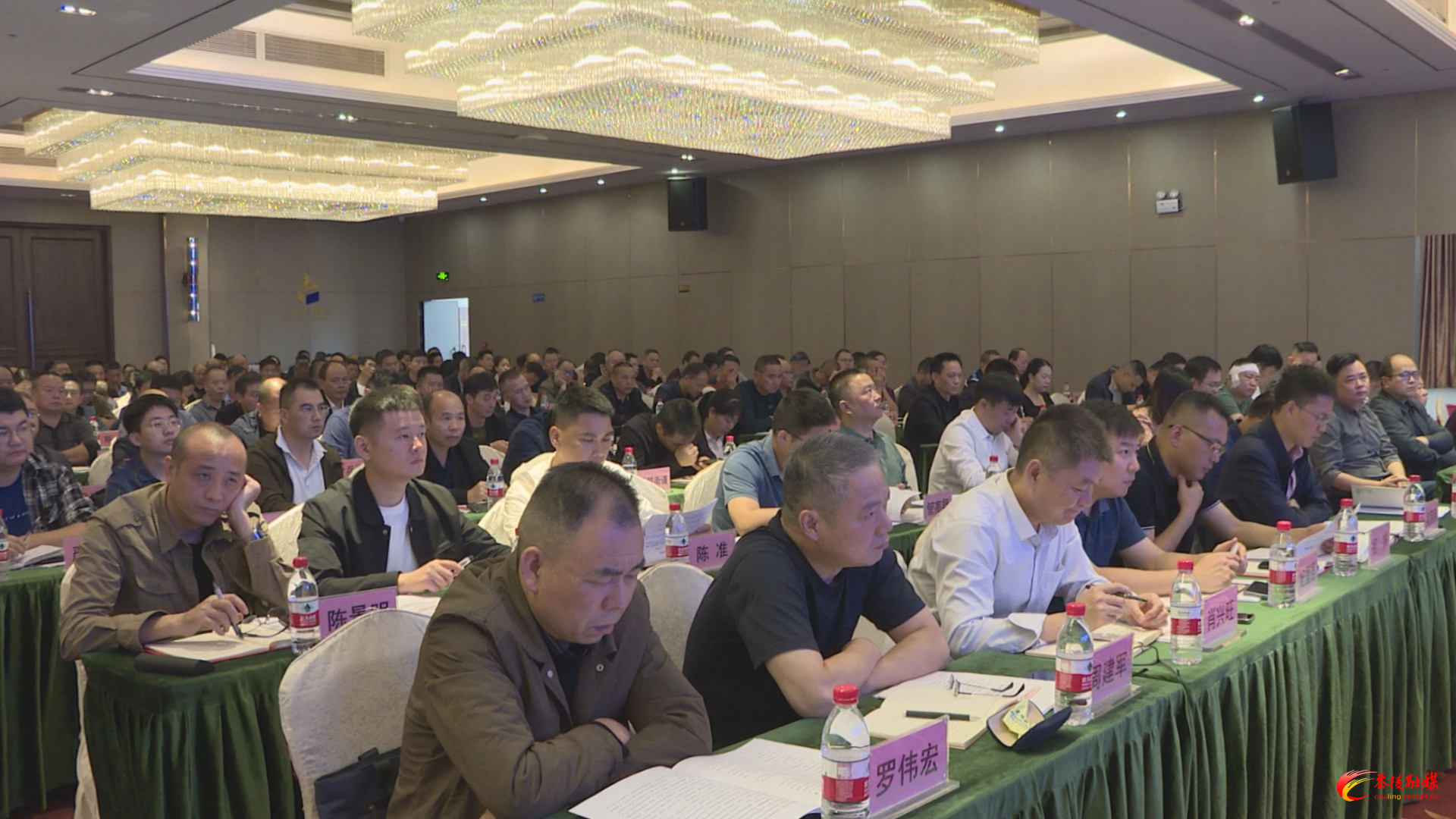 Still1031_00001.jpg Still1031_00001.jpg