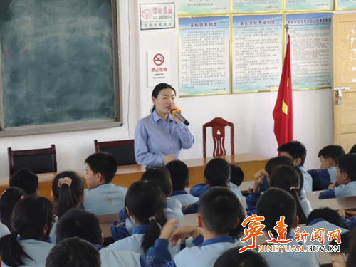 宁远：法治宣传进校园 普法教育助成长_副本500.jpg