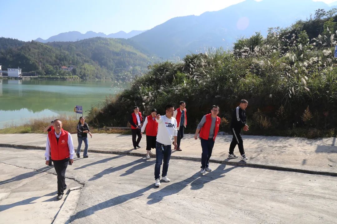 武冈市政协开展“水源地”保护专项民主监督(图2)