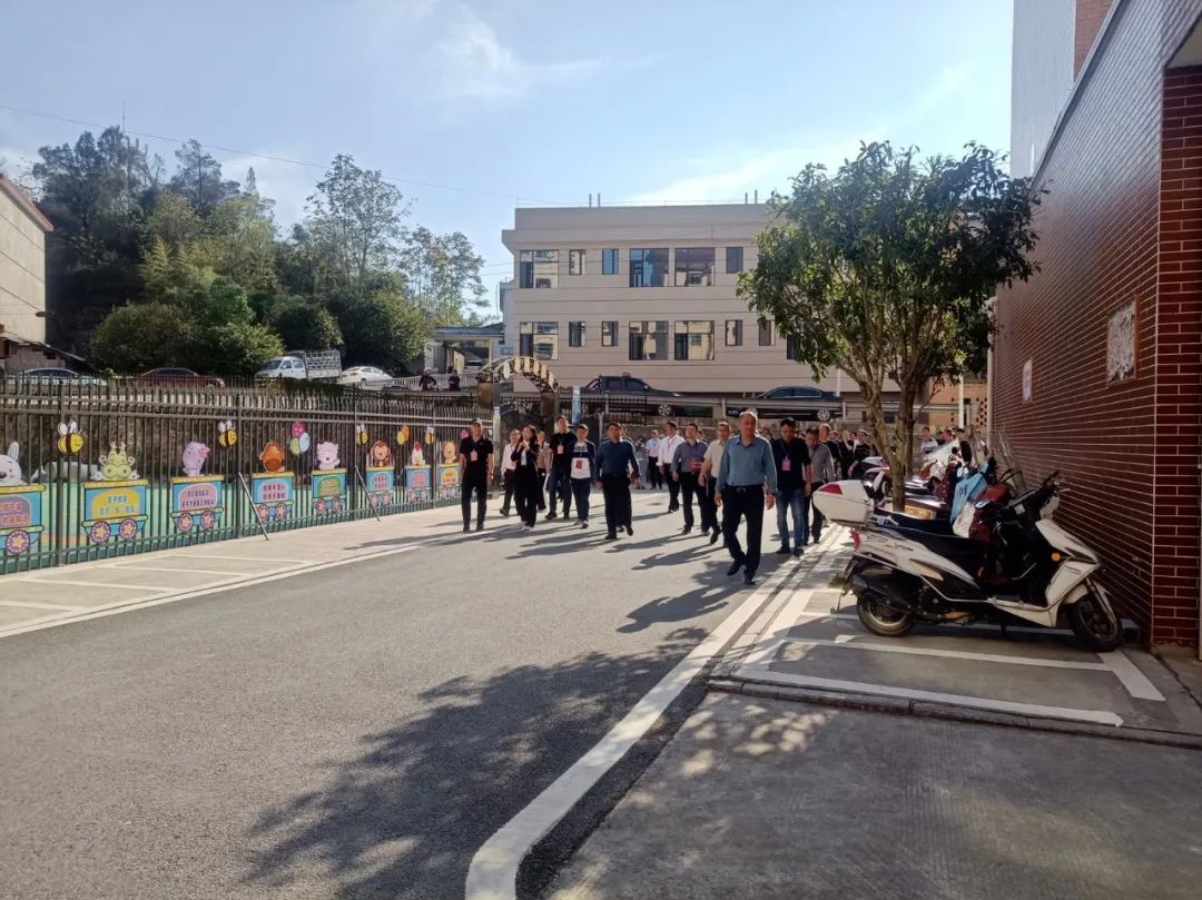 武冈市湾头桥镇易地搬迁安置区被列为全省现场学习观摩点(图1)