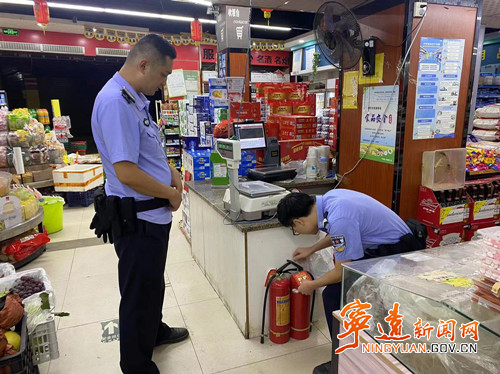 宁远县公安局开展社会面集中统一清查行动_副本500.jpg